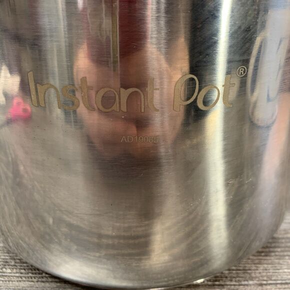 Instant Pot IP-DUO60 V2 or V3 6 Quart Pressure Cooker Metal Bowl Replacement - Picture 2 of 7